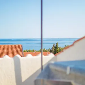 https://albert-apartaments-krk.primorje-gorskikotar.com