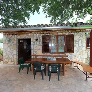 https://holiday-house-nar.in-istria.net